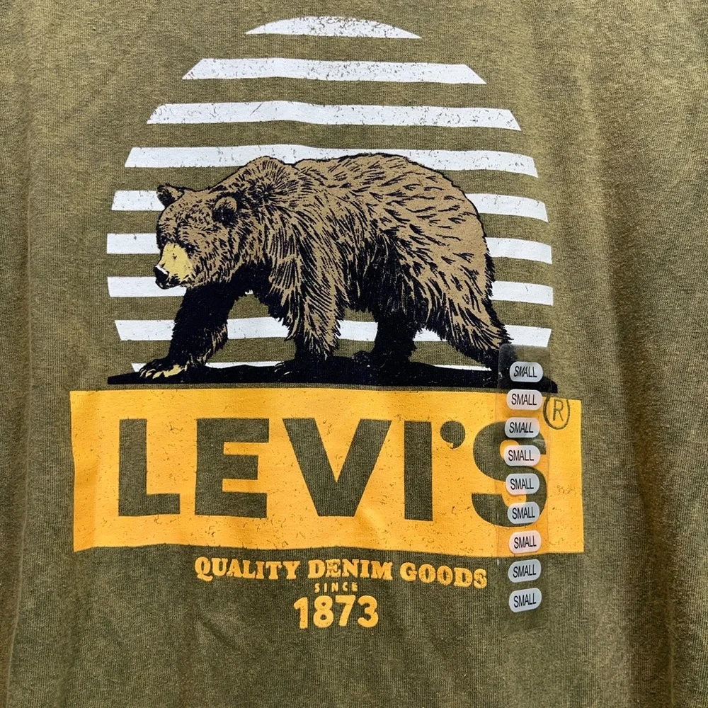 Levi's Graphic Tee Mens S Army Green W/Gold Accents‎ Cotton Outdoor Gorpcore